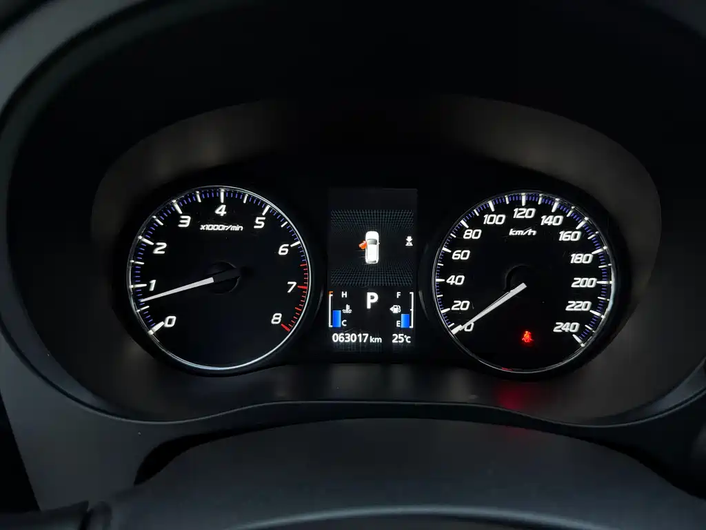 Mitsubishi Outlander — миниатюра 11