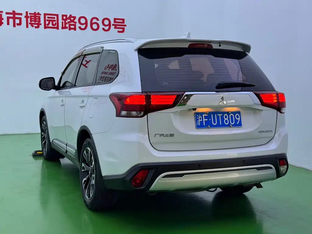 Mitsubishi Outlander — миниатюра 29