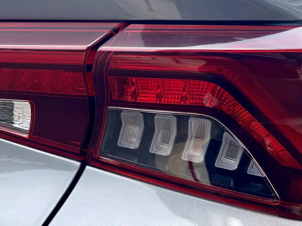Kia K5 — миниатюра 24