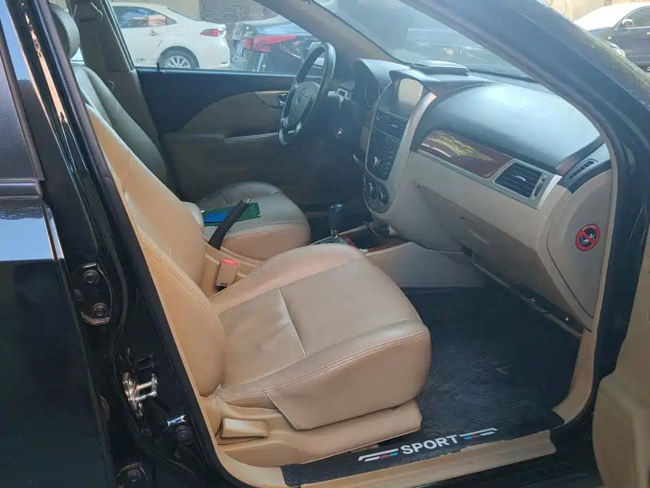 Buick Excelle — миниатюра 8