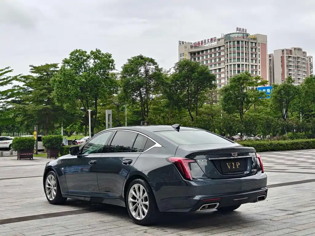 Cadillac XT5 2021 — фото 16