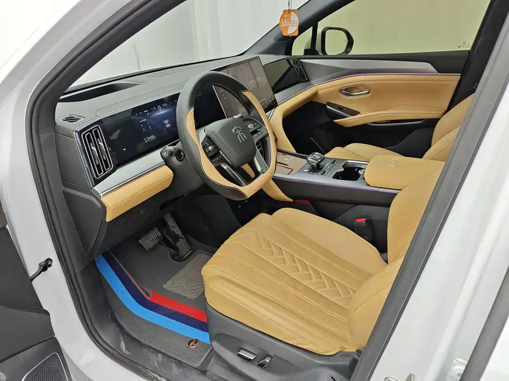 BYD Song L DM-i 2024 — фото 13