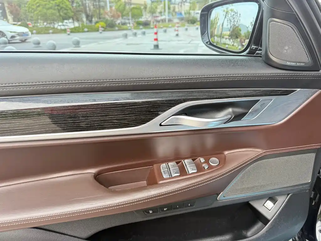 BMW 7 Series 7 2019 730Li M Sport