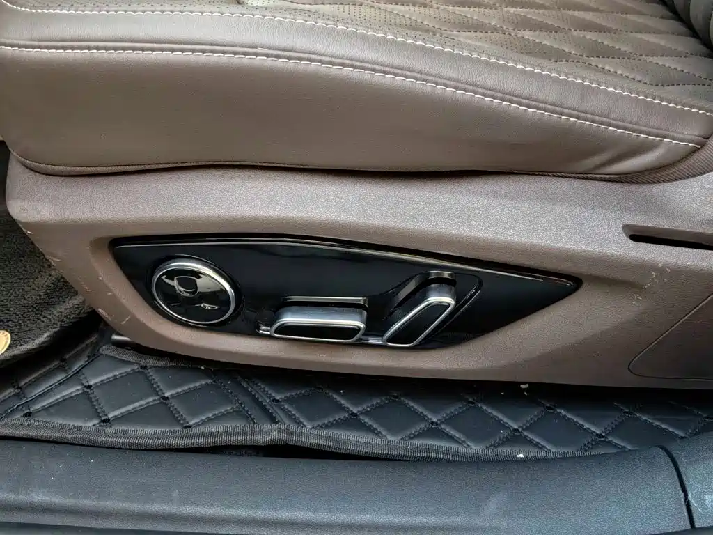 BYD Han — миниатюра 8