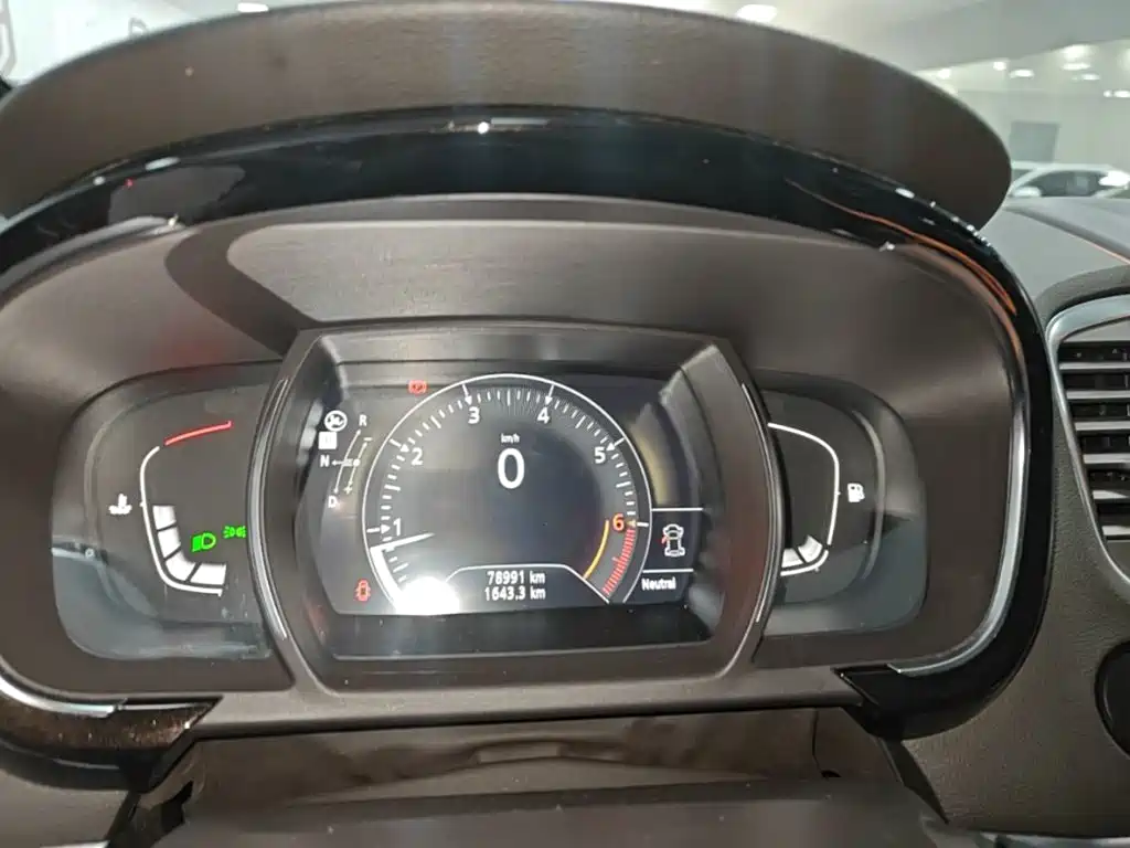Renault Espace — миниатюра 12