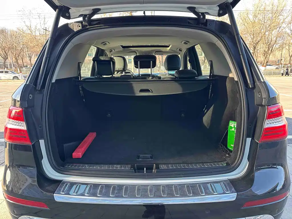 Mercedes-Benz M-Class — миниатюра 7