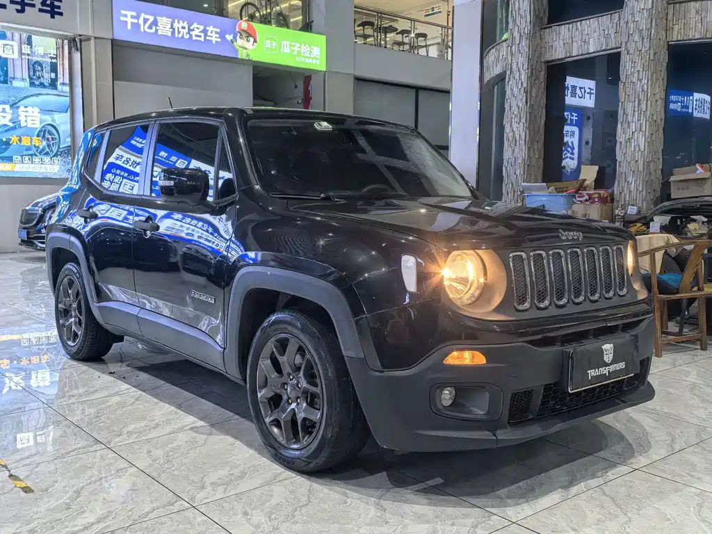 Jeep Renegade — миниатюра 3