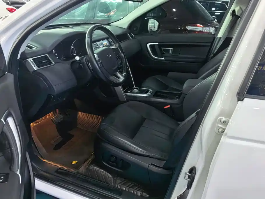 Land Rover Discovery Sport — миниатюра 9