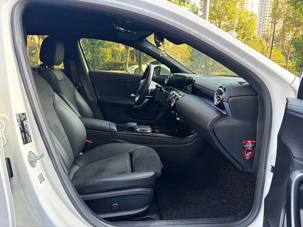 Mercedes-Benz A-Class — миниатюра 12