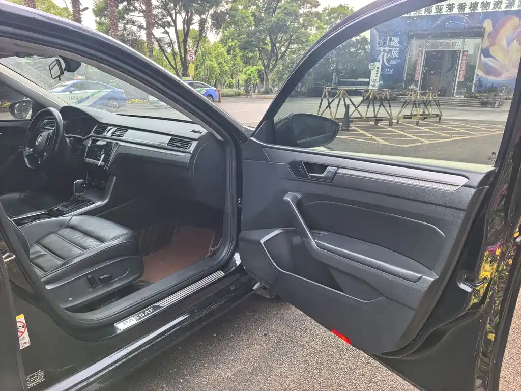 Volkswagen Passat 2017 280TSI DSG