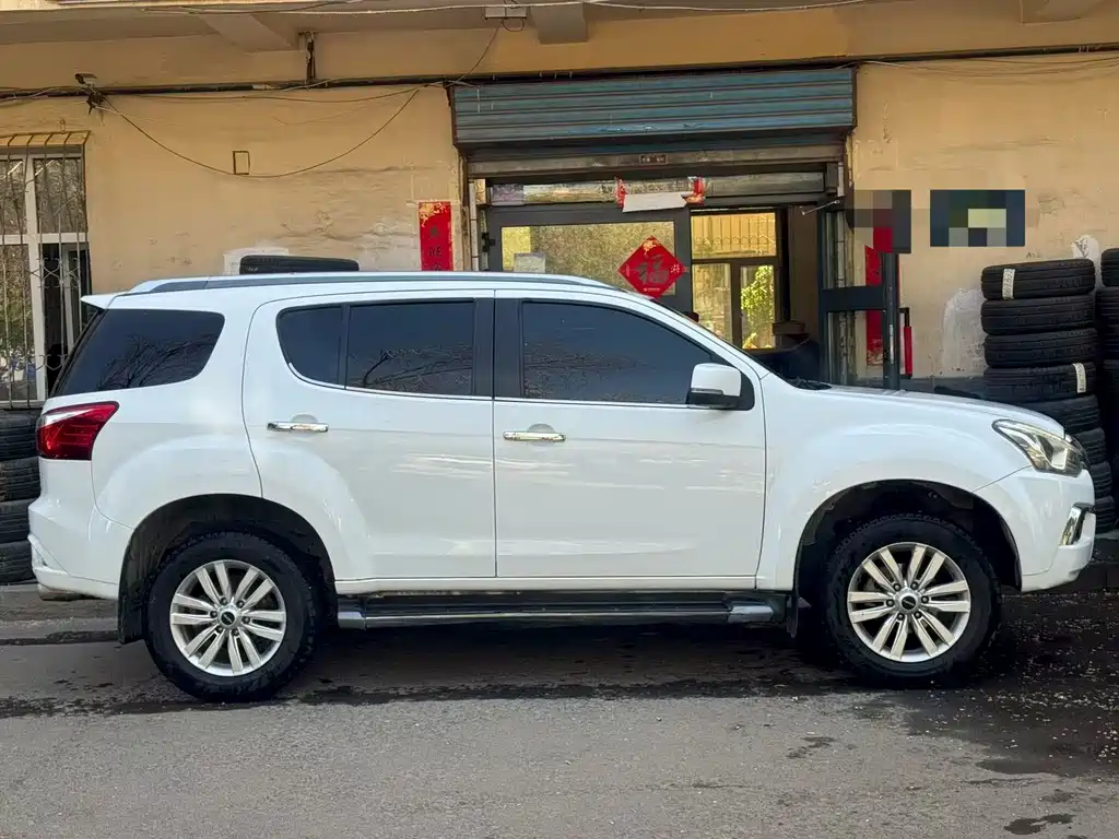 Isuzu MU-X 1.9T Diesel Auto 4WD Dynamic Enjoy Edition 5 seats China VI, фото 5