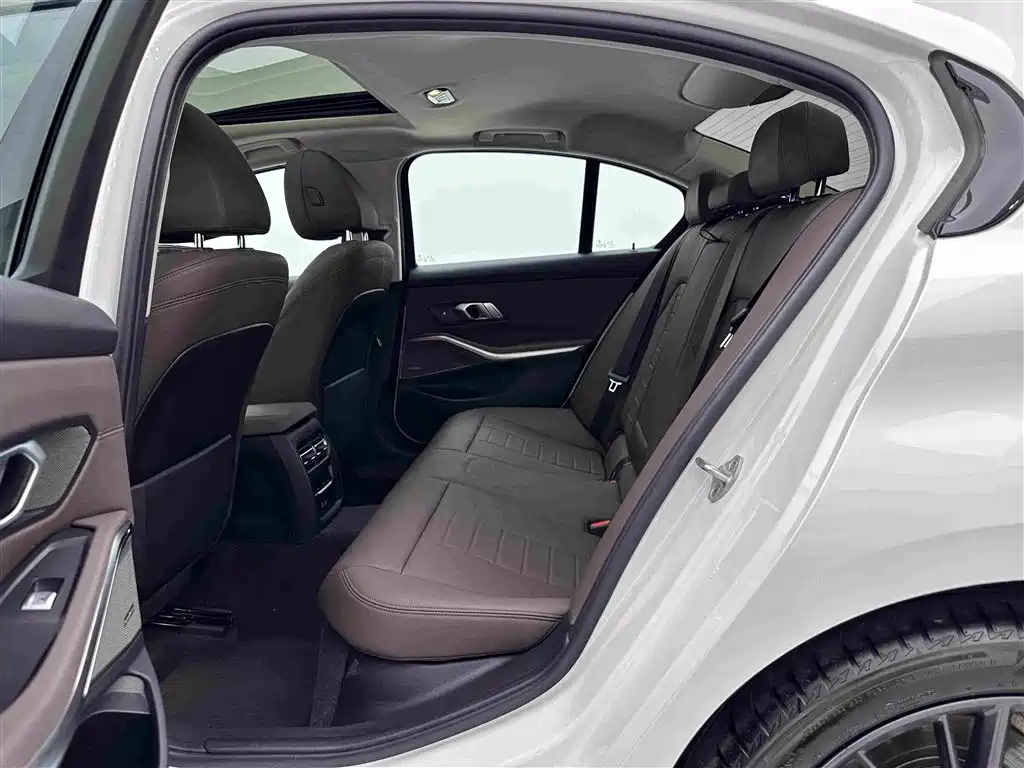 BMW 3 Series — миниатюра 20