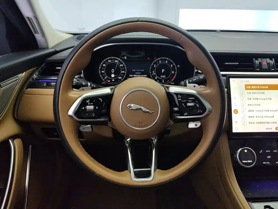 Jaguar XFL — миниатюра 15