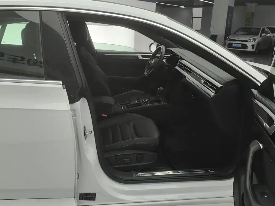 Volkswagen CC — миниатюра 8