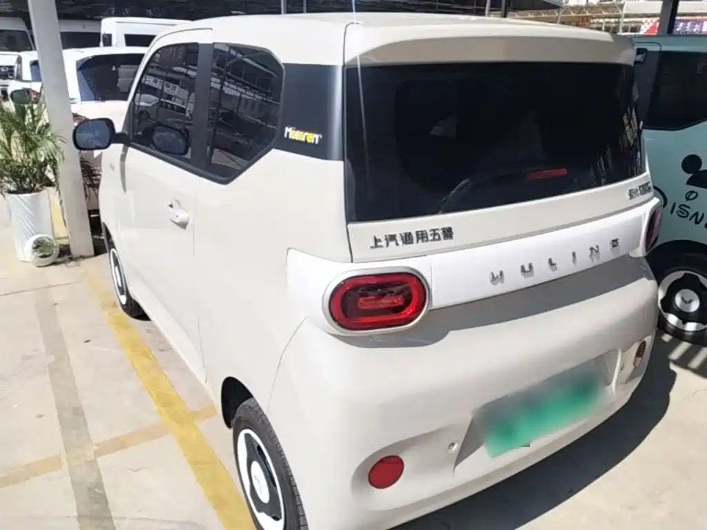 Wuling MINIEV — миниатюра 5