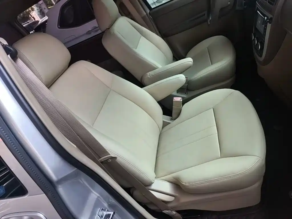 Buick GL8 — миниатюра 25