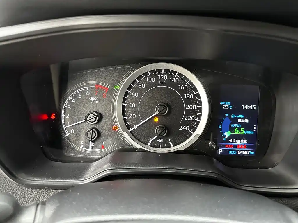 Toyota Corolla Cross — миниатюра 14