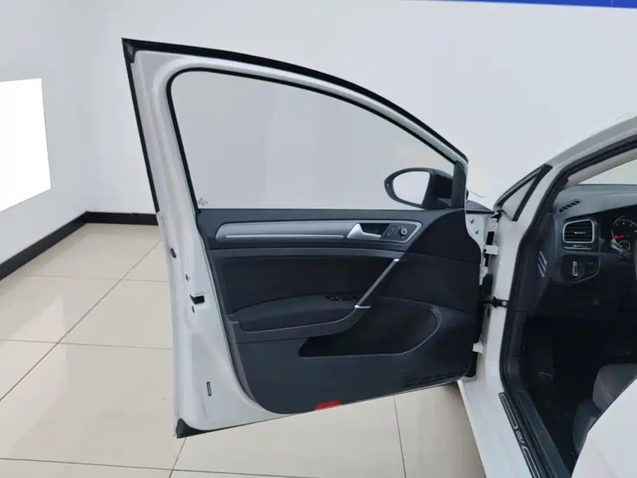 Volkswagen Golf — миниатюра 7