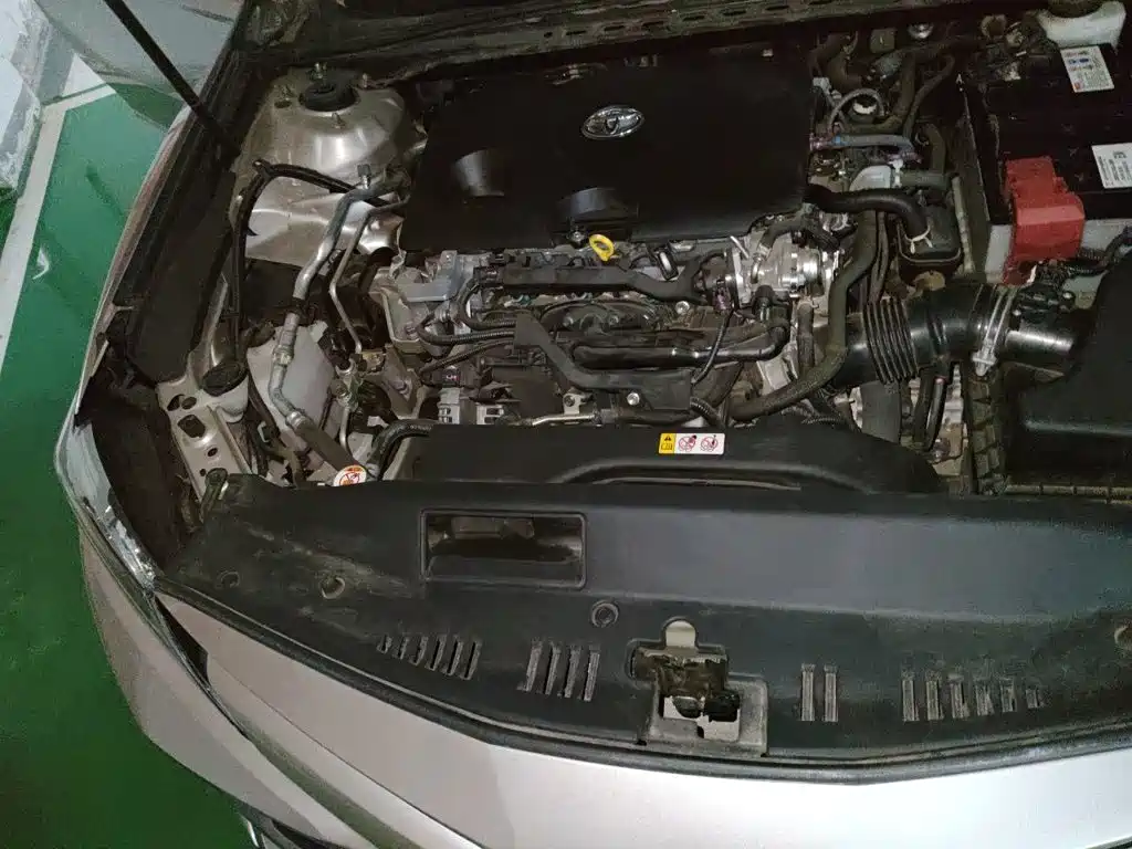 Toyota Camry — миниатюра 20
