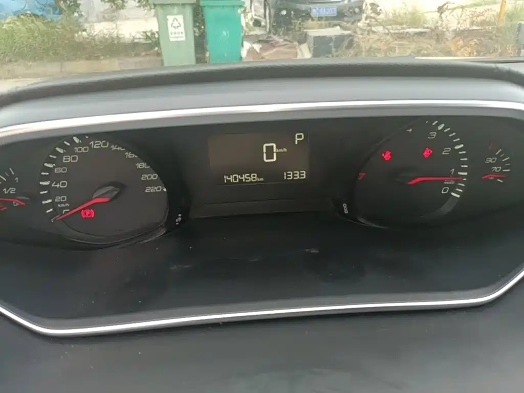 Peugeot 308 — миниатюра 12