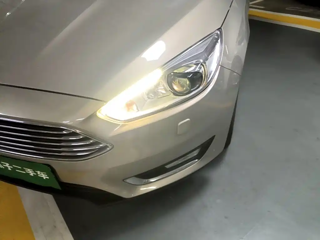 Ford Focus — миниатюра 18