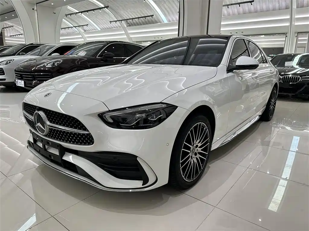 Mercedes-Benz C-Class 2025