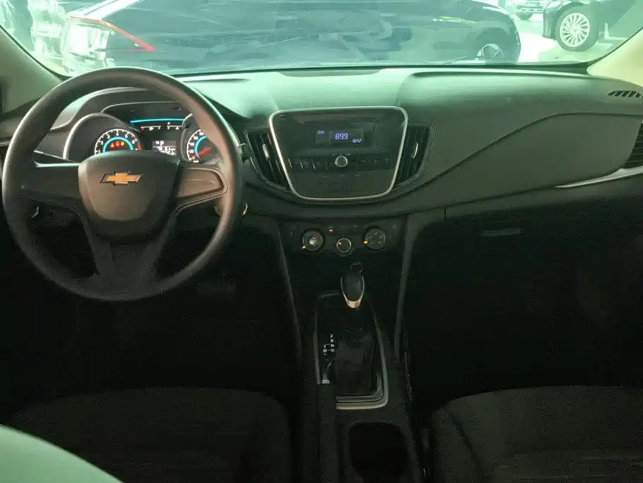 Chevrolet Cavalier — миниатюра 12