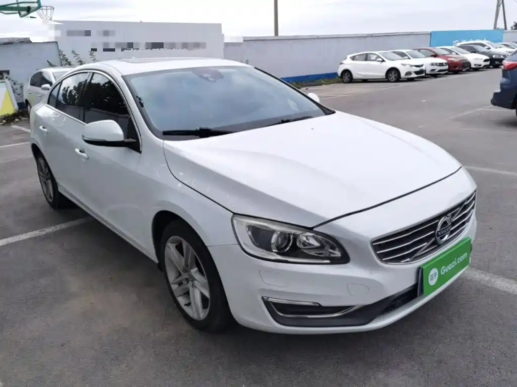 Volvo S60 — миниатюра 4