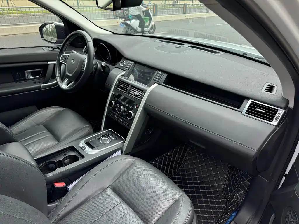 Land Rover Discovery Sport 2016 2.0T HSE