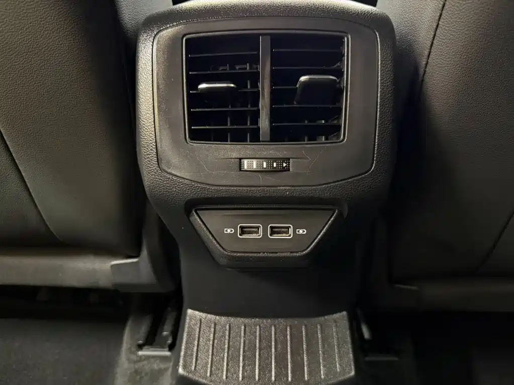 Volkswagen T-Roc — миниатюра 19