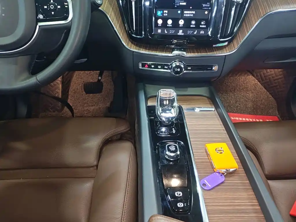 Volvo XC60 — миниатюра 14