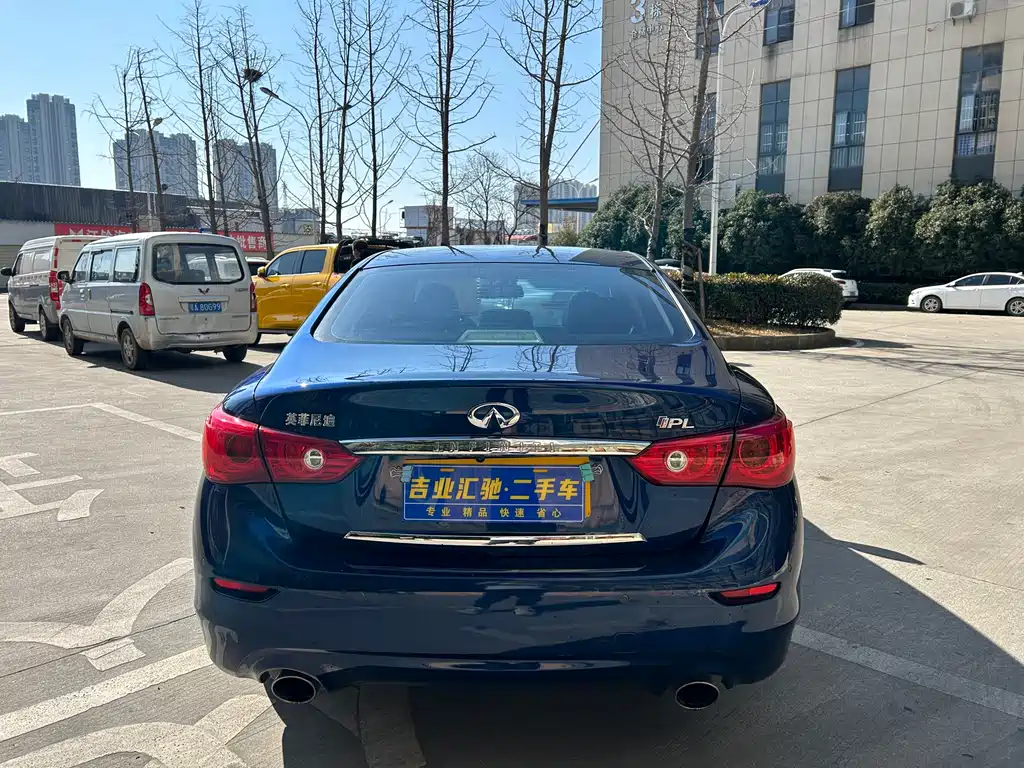 INFINITI Q50L