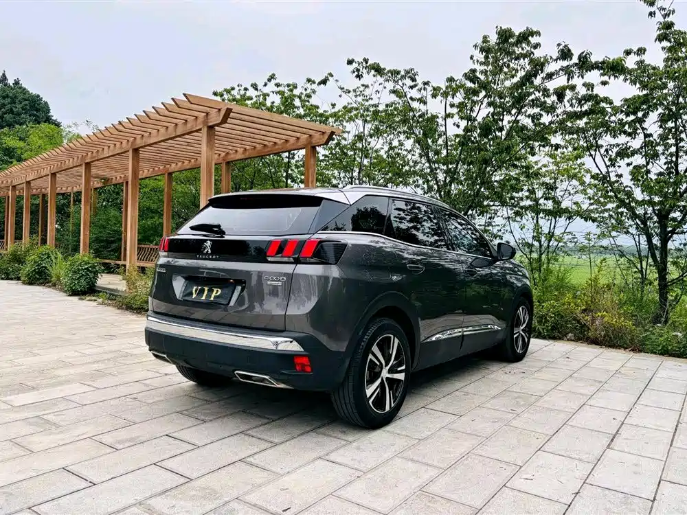 Peugeot 4008 2021 400THP