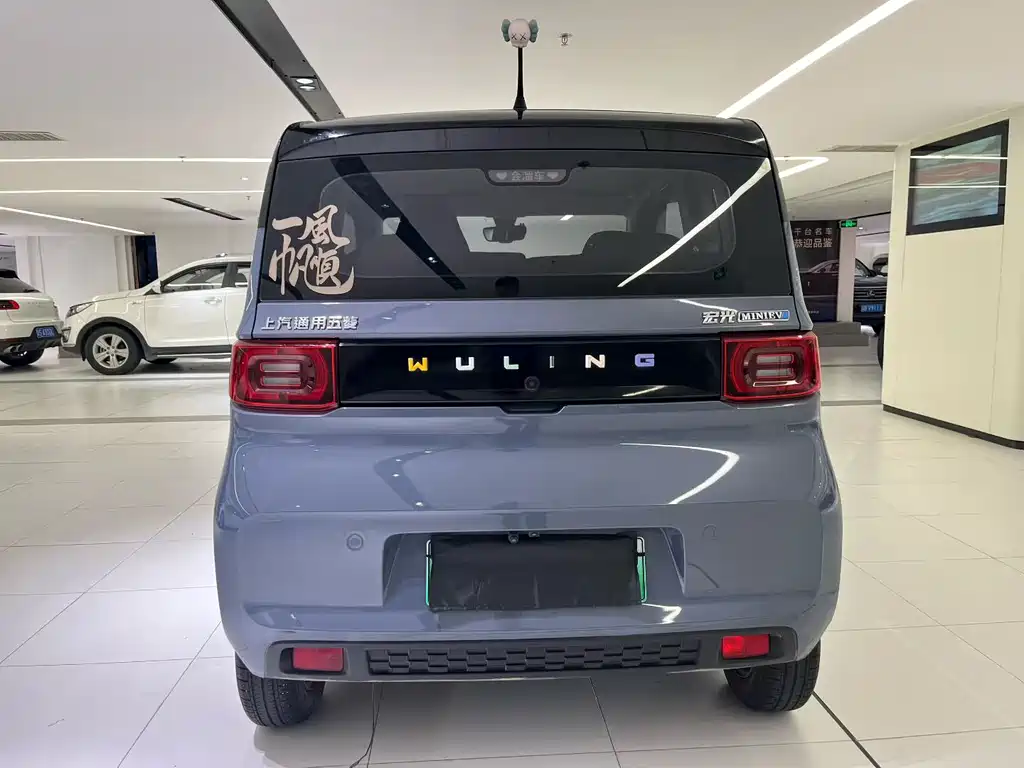 Wuling MINIEV — миниатюра 9