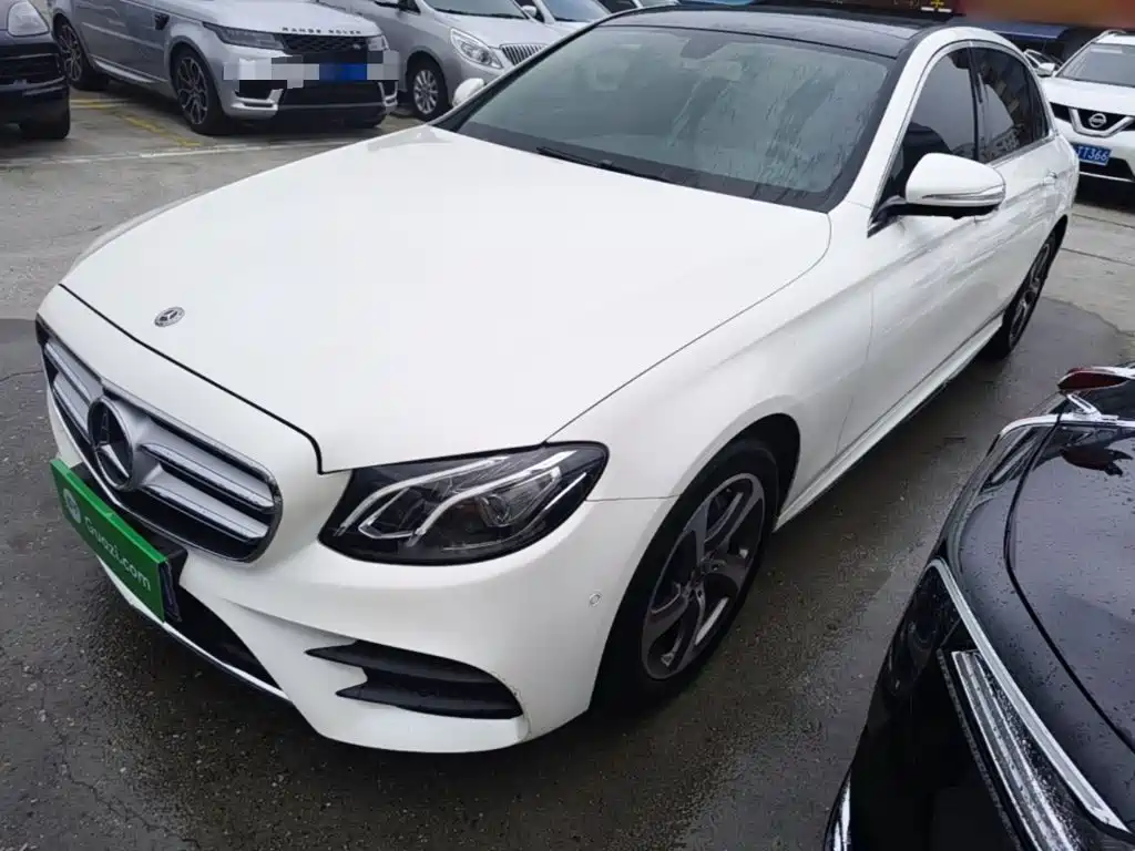 Mercedes-Benz E-Class — миниатюра 2