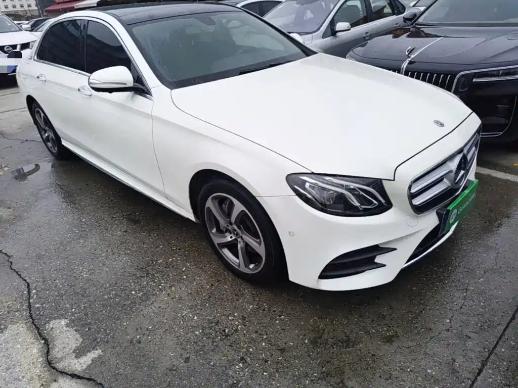 Mercedes-Benz E-Class — миниатюра 4