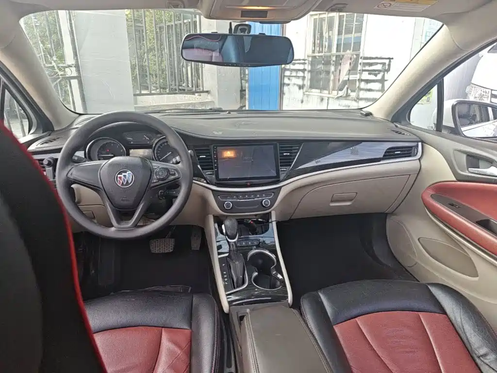 Buick Verano — миниатюра 10