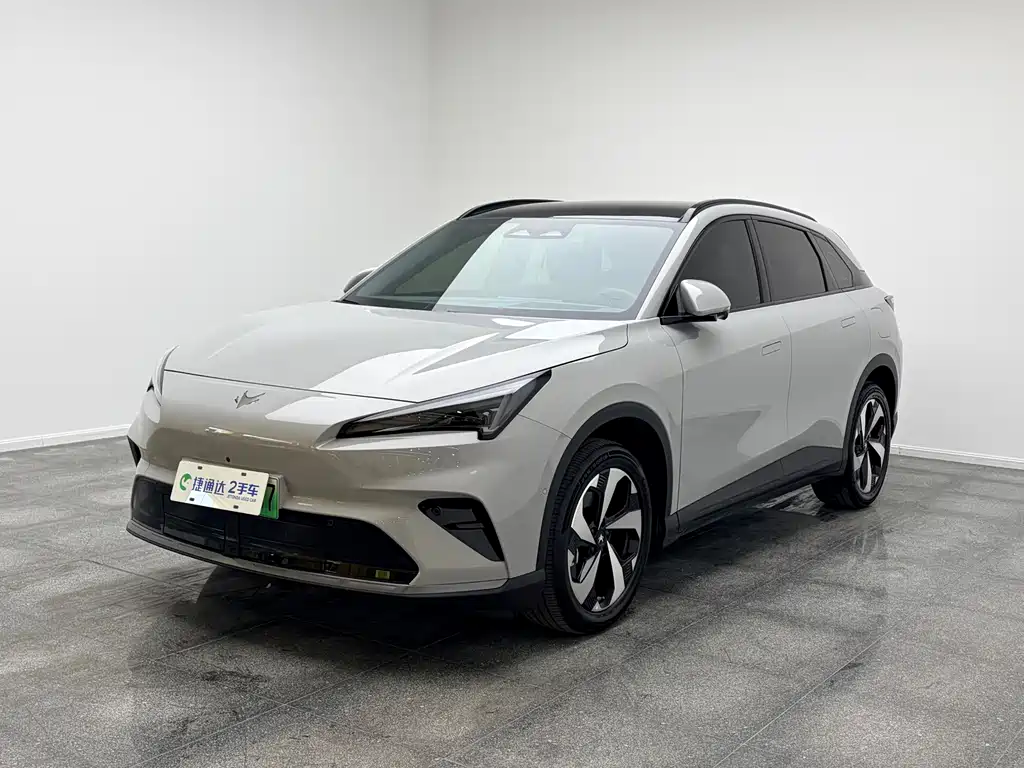ARCFOX Alpha T5