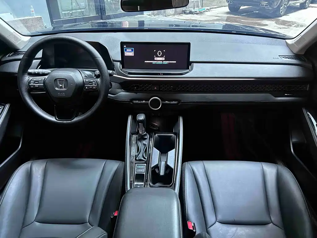 Honda Accord — миниатюра 6
