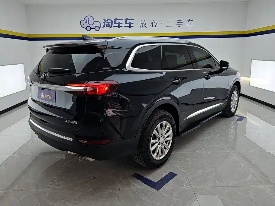 Buick Enclave — миниатюра 3