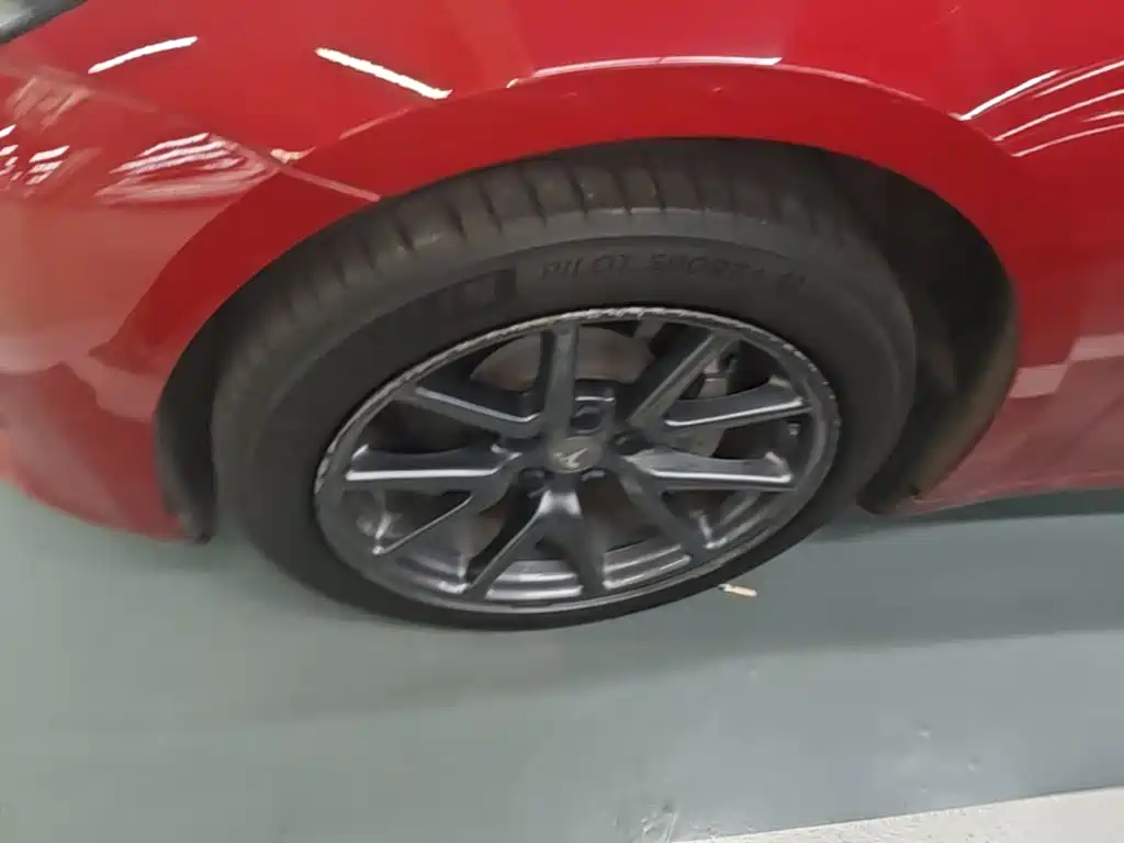 Tesla Model 3 — миниатюра 23