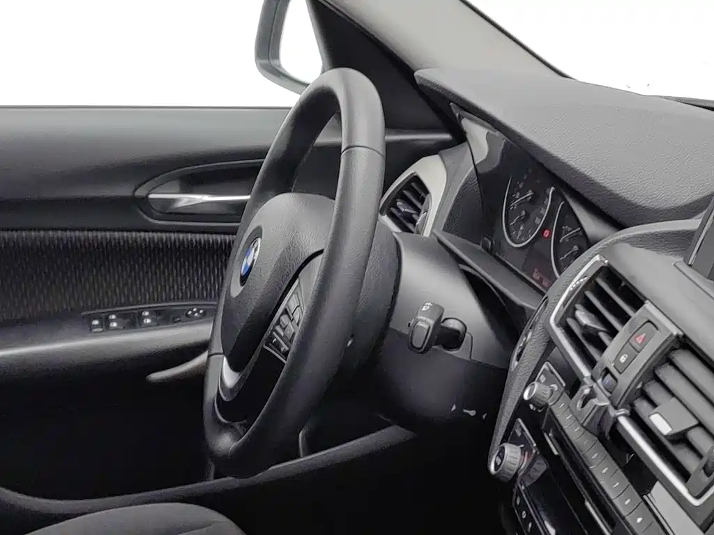 BMW 1 Series (Import) — миниатюра 22