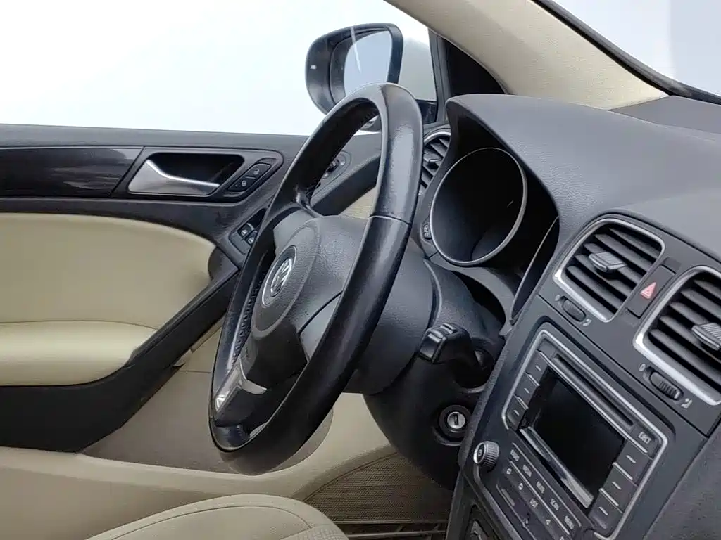 Volkswagen Golf — миниатюра 22