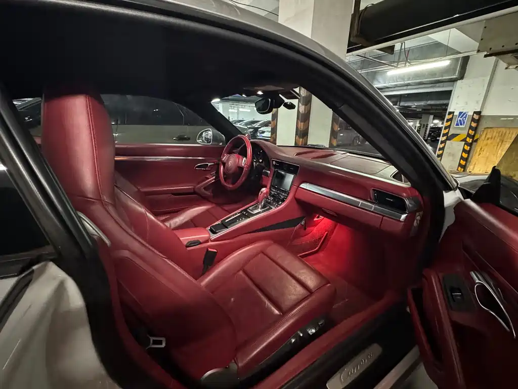 Porsche 911 2015 Carrera 3.4L Style Edition