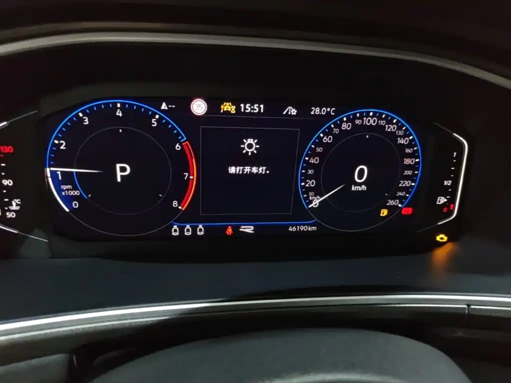 Volkswagen T-Roc — миниатюра 12