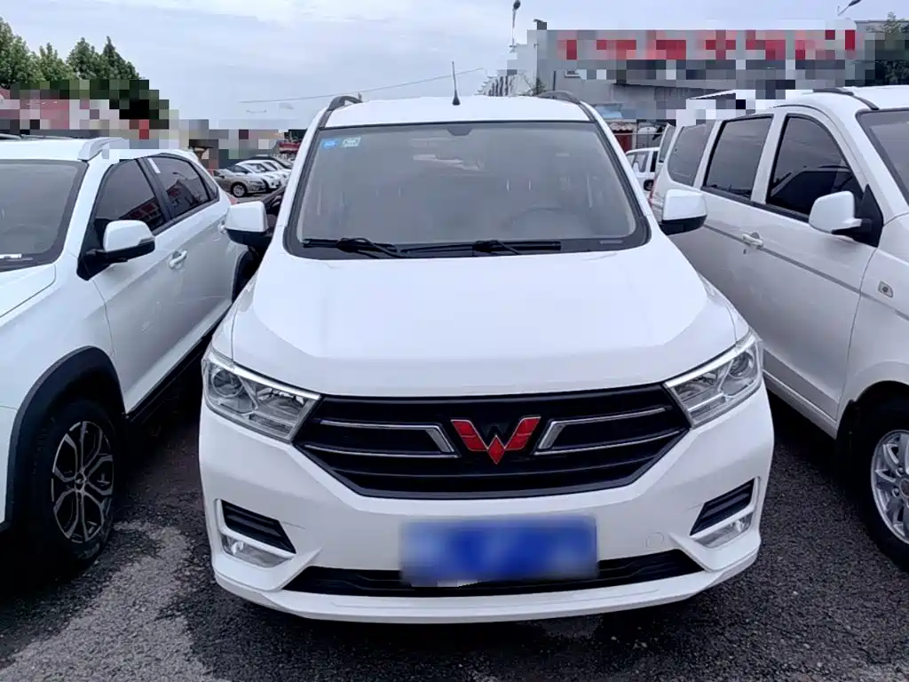 Wuling Hongguang — миниатюра 3