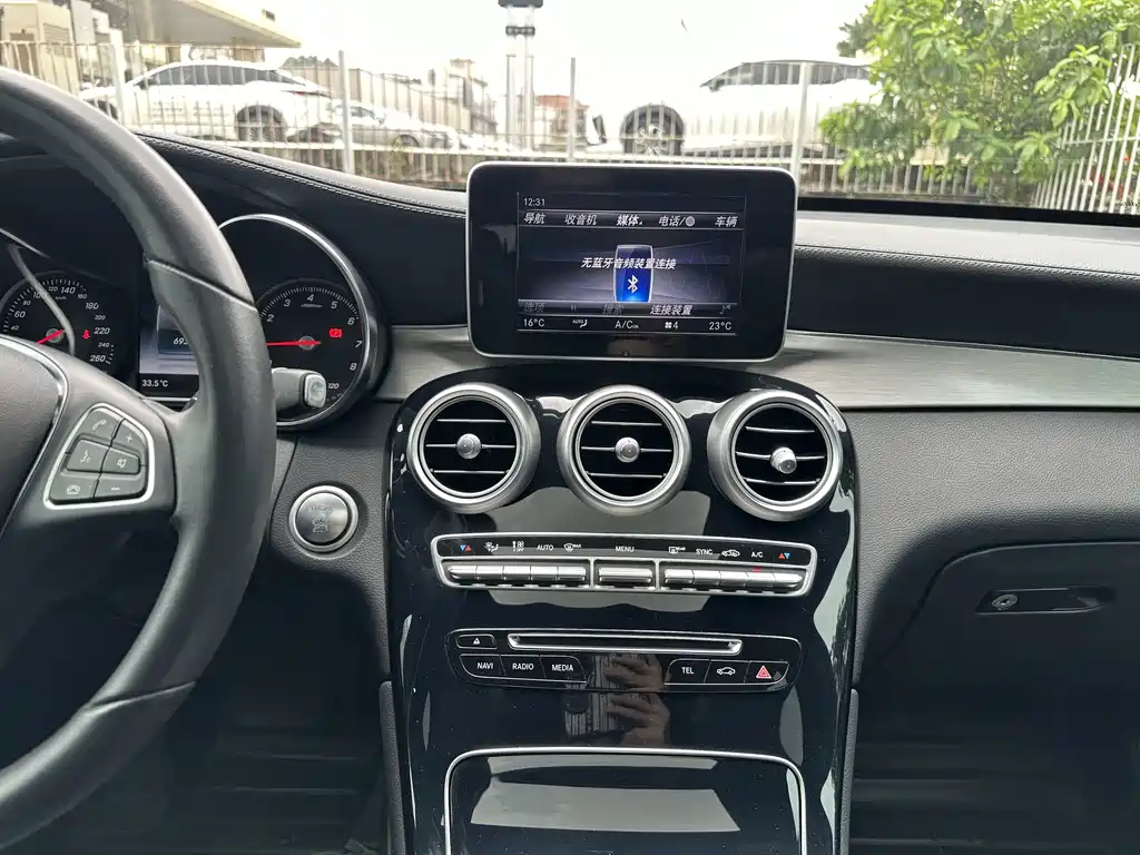 Mercedes-Benz GLC Coupe — миниатюра 8