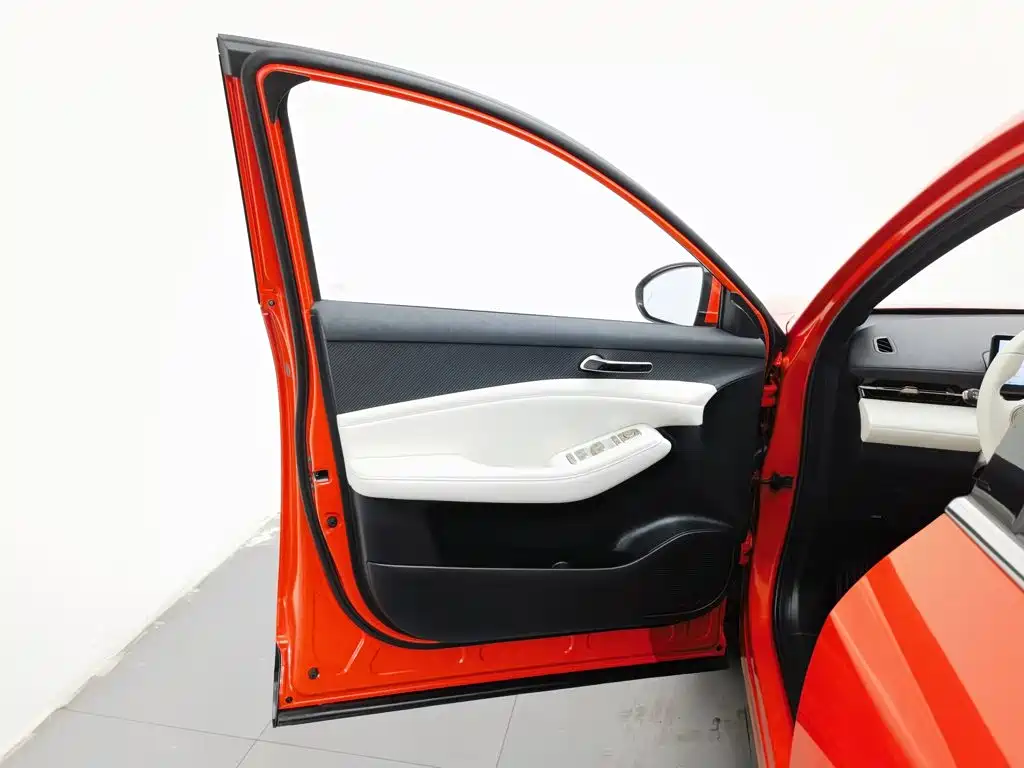 Baojun Yunhai — миниатюра 8