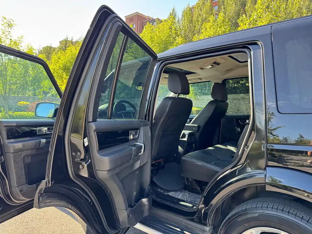 Land Rover Discovery — миниатюра 14