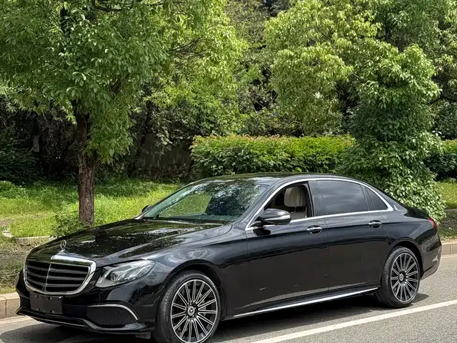 Mercedes-Benz E-Class 2018 E 320 L Sport 4 MATIC — фото 1